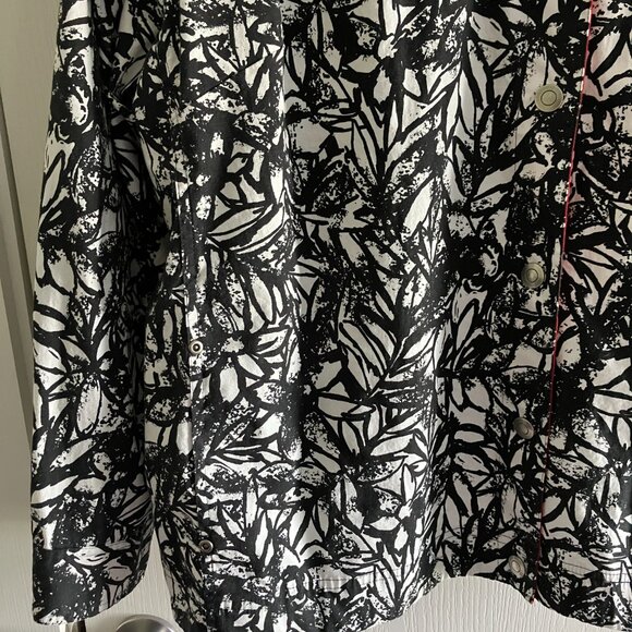 Christopher & Banks Womens Size 3XL Full Snap Front Shacket Floral. - Picture 3 of 14